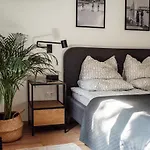 Csendeskert Wellness Apartments - Garden, Grill, Chill * Балатональмади