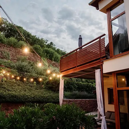 Csendeskert Wellness - Garden, Grill, Chill 발라톤알마디