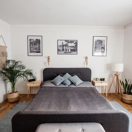 Csendeskert Wellness - Garden, Grill, Chill Apartman Balatonalmádi