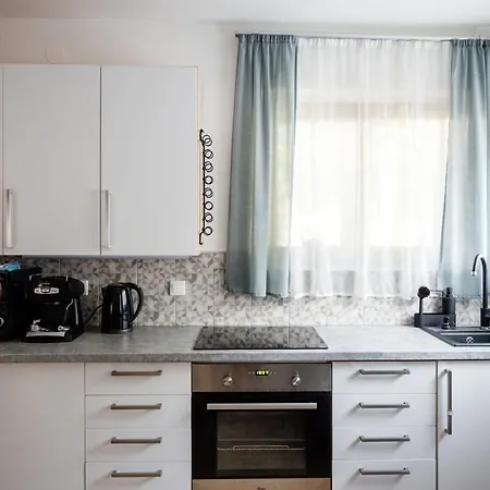 Csendeskert Wellness Apartments - Garden, Grill, Chill Balatonalmadi