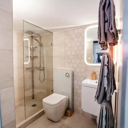 Csendeskert Wellness - Garden, Grill, Chill Apartman