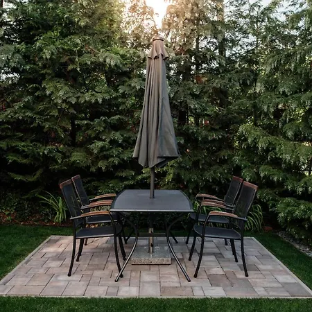 Csendeskert Wellness - Garden, Grill, Chill *