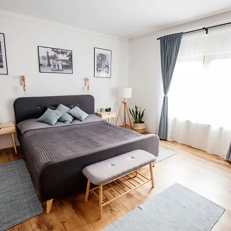 Apartment Csendeskert Wellness Apartments - Garden, Grill, Chill Balatonalmadi