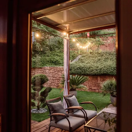 Apartment Csendeskert Wellness Apartments - Garden, Grill, Chill