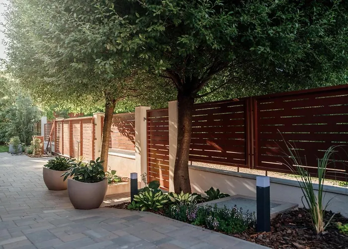 Csendeskert Wellness - Garden, Grill, Chill