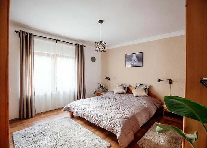 Apartment Csendeskert Wellness Apartments - Garden, Grill, Chill Balatonalmadi