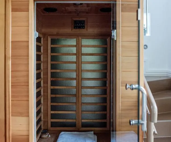 Csendeskert Wellness - Garden, Grill, Chill