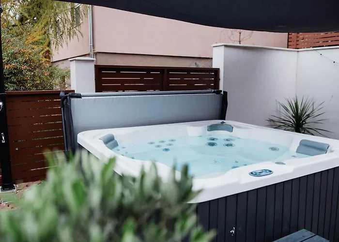 Csendeskert Wellness - Garden, Grill, Chill 아파트